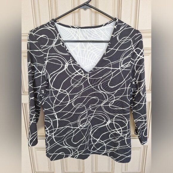 Unbranded Petite Pullover SzSP Black/White Abstract 3/4 Sleeves SpandexBlend EUC - Picture 1 of 12